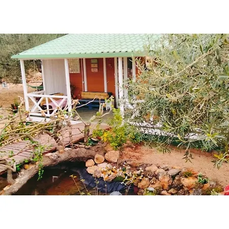 בית נופש Eden *
